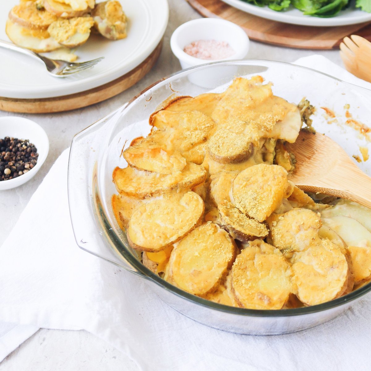 Cheezy Vegan Potato&nbsp;Bake